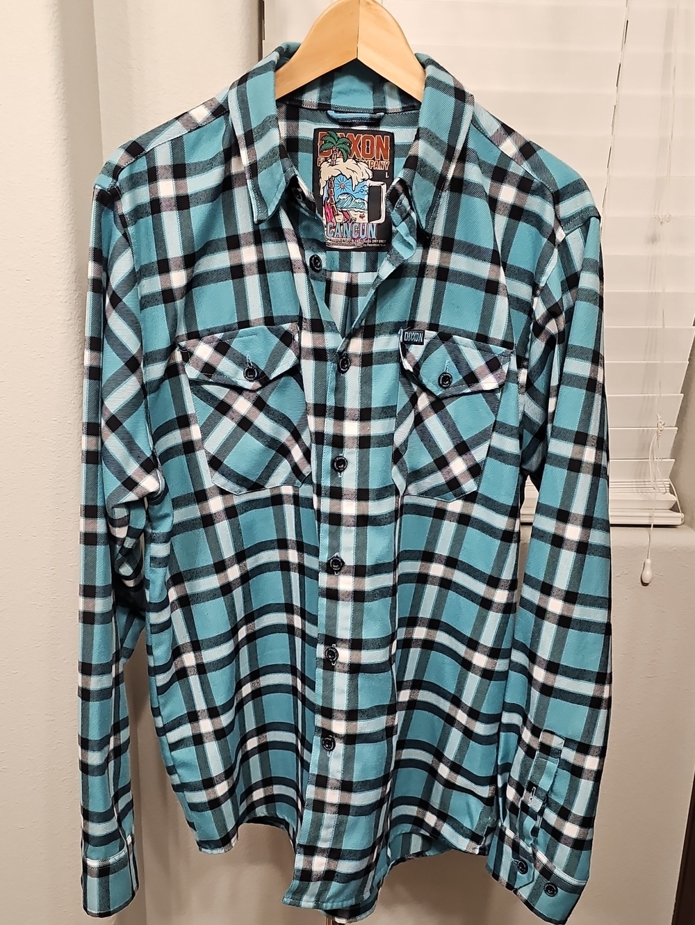 Dixxon Flannel Co. Cancun Mens Large Long Sleeve Button Down